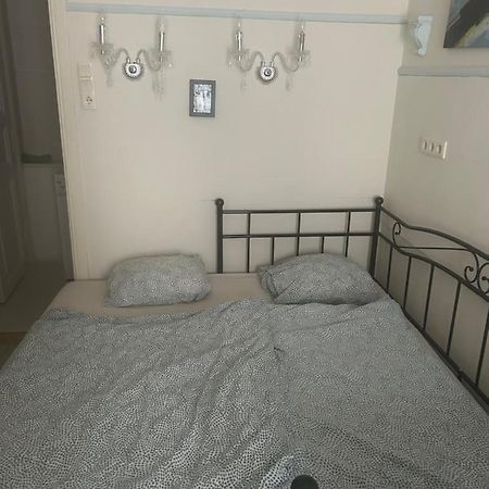 Barbie Baroque Apartment Budapest Bagian luar foto